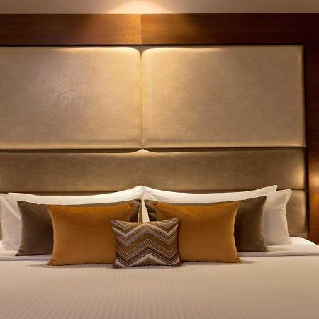 The Atlantes Suite Near Delhi Airport New Delhi Exteriör bild