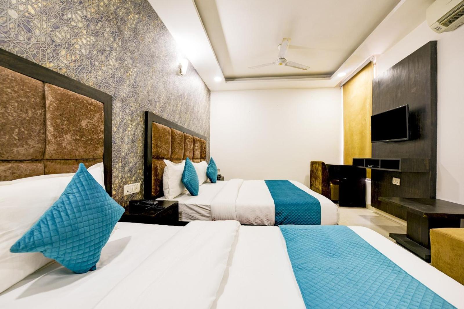 The Atlantes Suite Near Delhi Airport New Delhi Exteriör bild